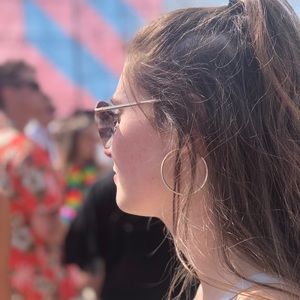 Meet your Posher, Éloise